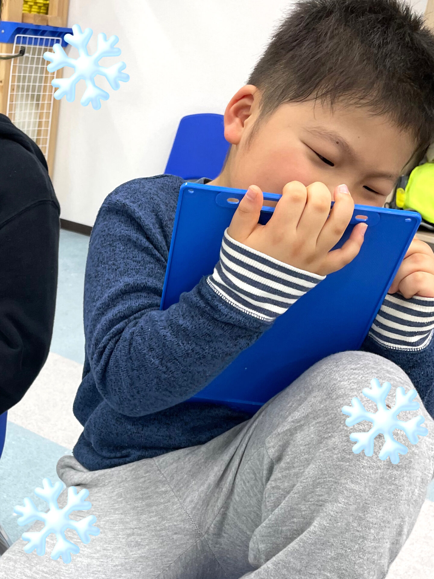 チルハピ富沢教室『雪の結晶を描いてみよう🎵』